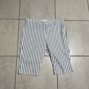 H&M Women’s Pin Striped Shorts!